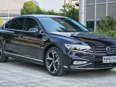2023 Volkswagen Magotan 330TSI DCT Luxury, чёрный — фото 3