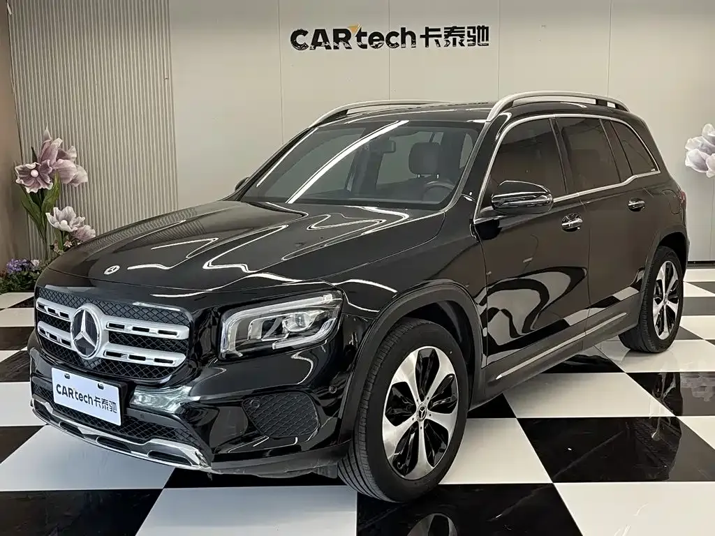 2023 Mercedes-Benz GLB 220 Fashion