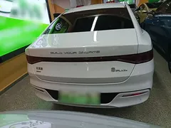 2024 BYD Qin PLUS Honor DM-i PHEV 55km Leading, белый — фото 6