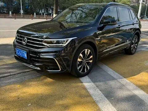 2022 Volkswagen Tiguan L 380TSI AT 4WD R-Line 7-seat