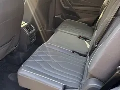 2022 Volkswagen Tiguan L 380TSI AT 4WD R-Line 7-seat, чёрный — фото 8