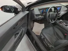 2023 Hongqi E-QM5 Basic Mobility, чёрный — фото 16
