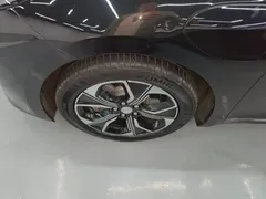 2023 Hongqi E-QM5 Basic Mobility, чёрный — фото 23