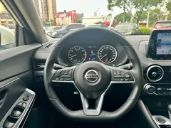2022 Nissan Sylphy 1.6L XL CVT, белый — фото 18