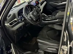 2023 Toyota Crown Kluger 2.5L HEV 4WD Elite, чёрный — фото 4