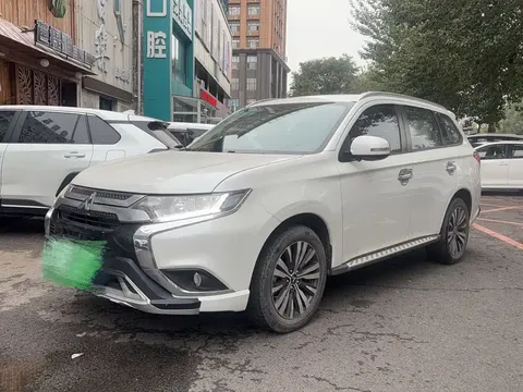 2021 Mitsubishi Outlander 2.0L 2WD 5 Seats