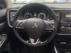 2021 Mitsubishi Outlander 2.0L 2WD 5 Seats, белый — фото 5