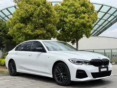 2022 BMW 3 Series 325Li M Sport Night Package, белый — фото 3