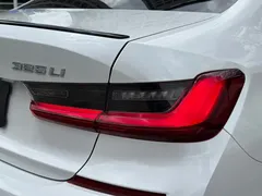 2022 BMW 3 Series 325Li M Sport Night Package, белый — фото 39
