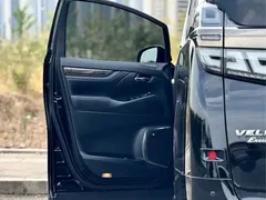 2020 Toyota Vellfire 2.5L Hybrid Black Gold Limited Edition, чёрный — фото 7