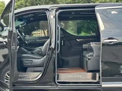 2020 Toyota Vellfire 2.5L Hybrid Black Gold Limited Edition, чёрный — фото 12
