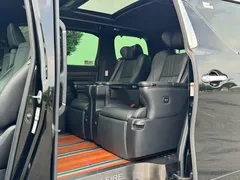 2020 Toyota Vellfire 2.5L Hybrid Black Gold Limited Edition, чёрный — фото 15