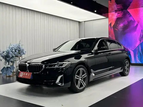 2022 BMW 5 Series 530Li Leading Luxury Package