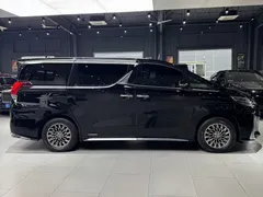 2020 Lexus LM 300h 7-seat, чёрный — фото 4