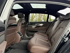 2021 BMW 7 Series 730Li M Sport Package, чёрный — фото 11