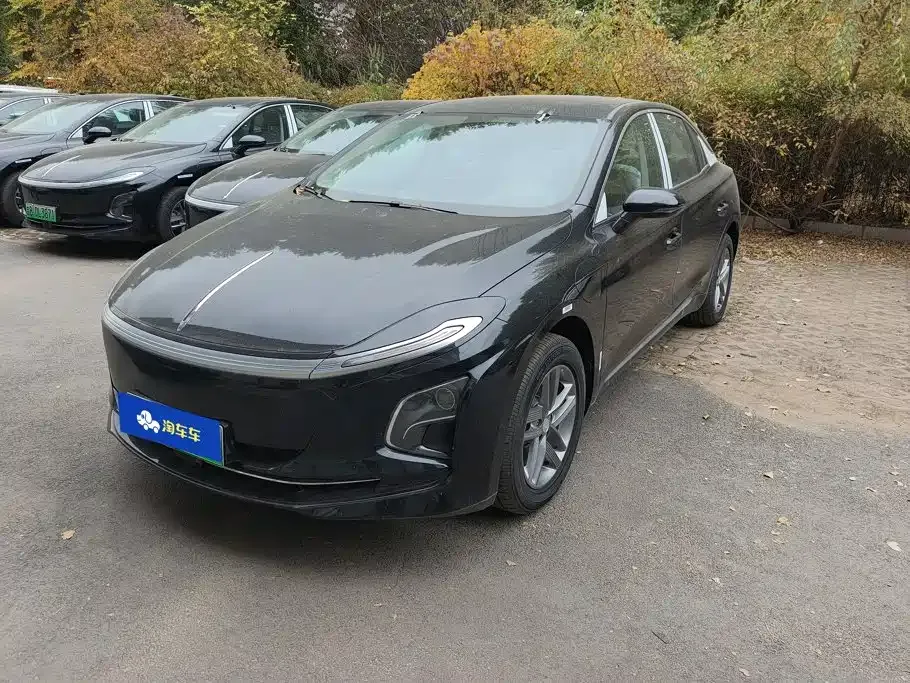2025 Hongqi E-QM5 610km PLUS