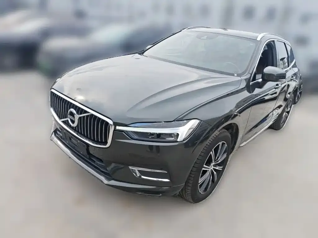 2021 Volvo XC60 4WD Luxury