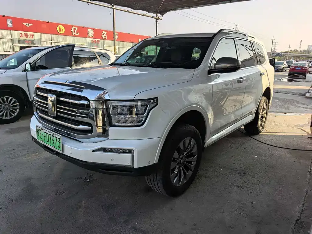 2024 Tank 500 Hi4-T PHEV
