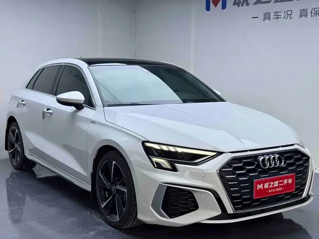 2022 Audi A3 Sportback 35 TFSI Fashion Sport
