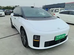 2025 Li Auto i6 4WD Standard, белый — фото 4