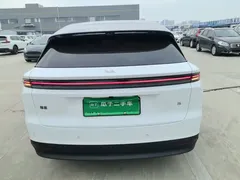 2025 Li Auto i6 4WD Standard, белый — фото 6