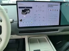 2025 Li Auto i6 4WD Standard, белый — фото 13