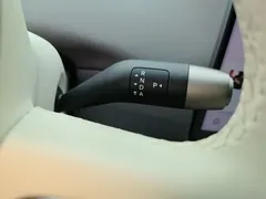 2025 Li Auto i6 4WD Standard, белый — фото 14