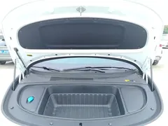 2025 Li Auto i6 4WD Standard, белый — фото 20
