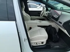 2025 Li Auto i6 4WD Standard, белый — фото 25