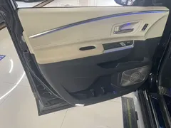 2023 Toyota Granvia 2.5L Hybrid Premium VIP, чёрный — фото 8