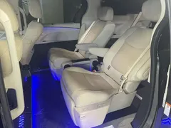 2023 Toyota Granvia 2.5L Hybrid Premium VIP, чёрный — фото 9
