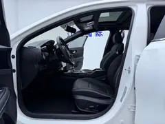 2023 Kia Cerato 1.5L CVT Luxury, белый — фото 5