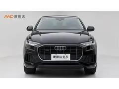 2021 Audi Q8 45 TFSI Luxury, чёрный — фото 2