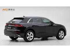 2021 Audi Q8 45 TFSI Luxury, чёрный — фото 3