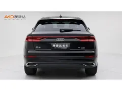 2021 Audi Q8 45 TFSI Luxury, чёрный — фото 4