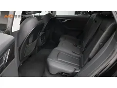 2021 Audi Q8 45 TFSI Luxury, чёрный — фото 7