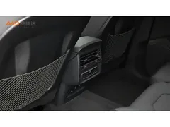 2021 Audi Q8 45 TFSI Luxury, чёрный — фото 9
