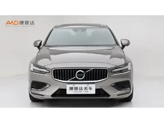 2022 Volvo S60 2.0T B4 Luxury — фото 2