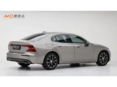 2022 Volvo S60 2.0T B4 Luxury — фото 3
