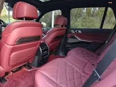 2022 BMW X5 40Li Premium M Sport Package, чёрный — фото 26