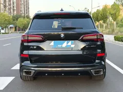 2022 BMW X5 40Li Premium M Sport Package, чёрный — фото 41