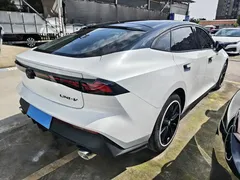 2023 Changan UNI-V 1.5T Sport, белый — фото 14
