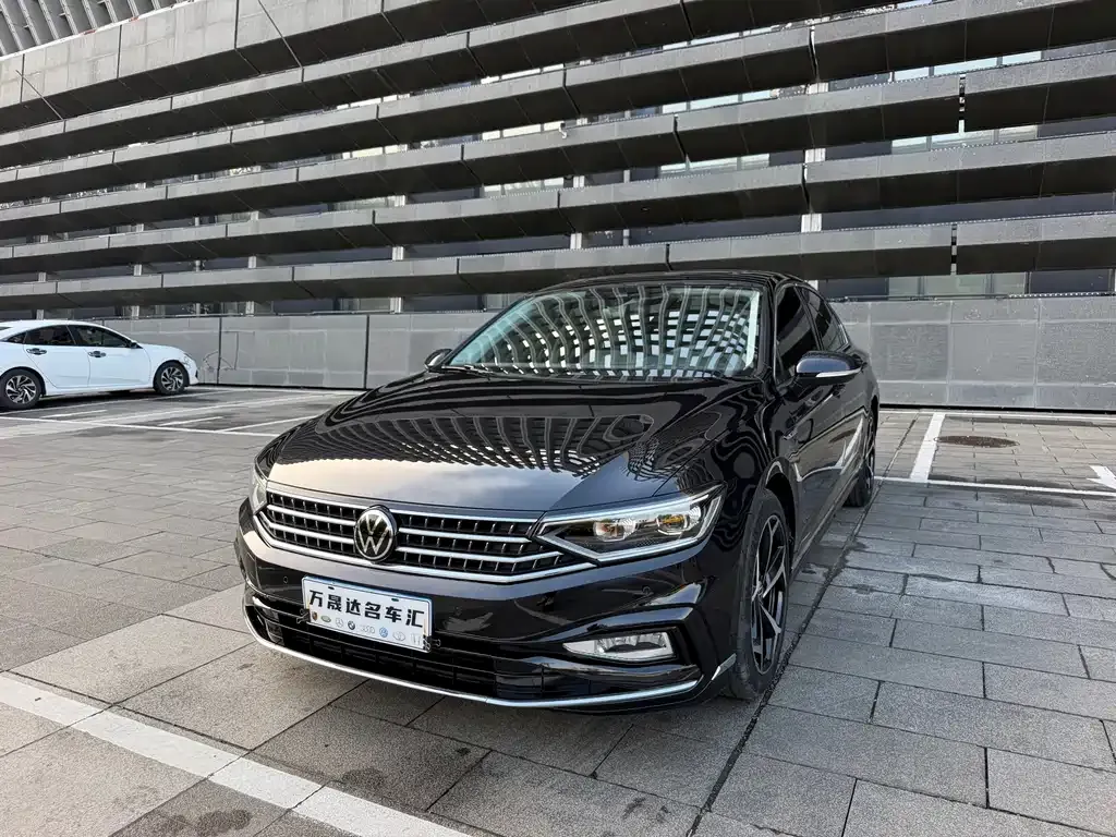 2023 Volkswagen Magotan 330TSI DCT Luxury