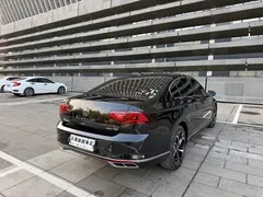 2023 Volkswagen Magotan 330TSI DCT Luxury, чёрный — фото 4