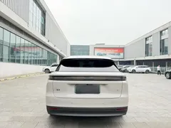 2025 Li Auto i6 4WD Standard — фото 3