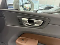 2024 Volvo XC60 4WD Zhiyuan Luxury, белый — фото 13