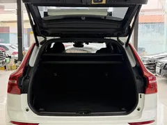 2024 Volvo XC60 4WD Zhiyuan Luxury, белый — фото 21