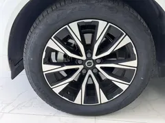 2024 Volvo XC60 4WD Zhiyuan Luxury, белый — фото 26
