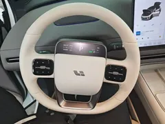 2025 Li Auto i6 2WD Standard, белый — фото 11