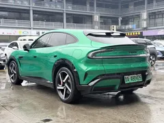 2025 Xiaomi YU7 4WD Max, зелёный — фото 4